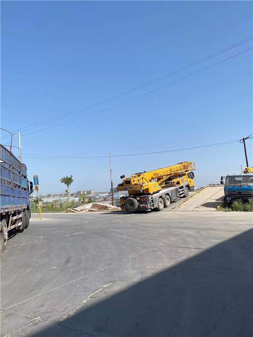 吴兴区25吨吊车的租赁价格大概是多少？