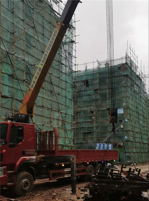 吴兴区“慢工细活”—— 吊车的 “微动控制” 技术